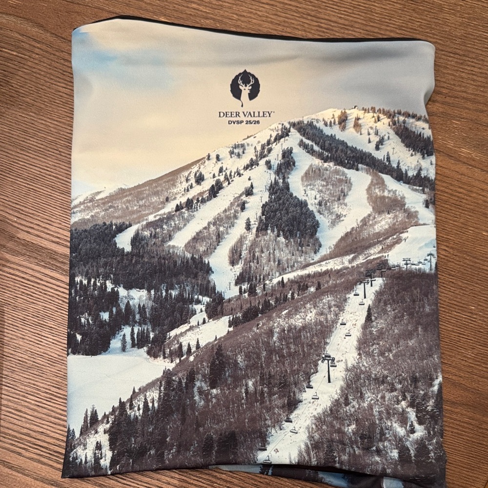 Deer Valley Print Neck Gator